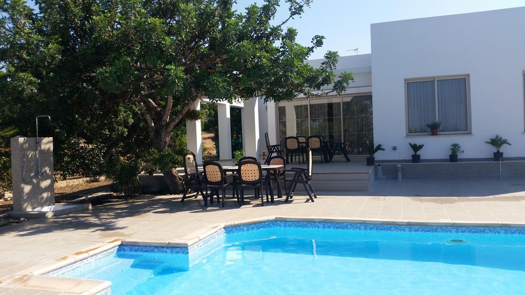 Eliofos Luxury Villa Polis ภายนอก รูปภาพ