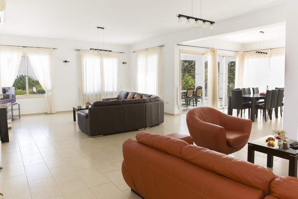 Eliofos Luxury Villa Polis ภายนอก รูปภาพ